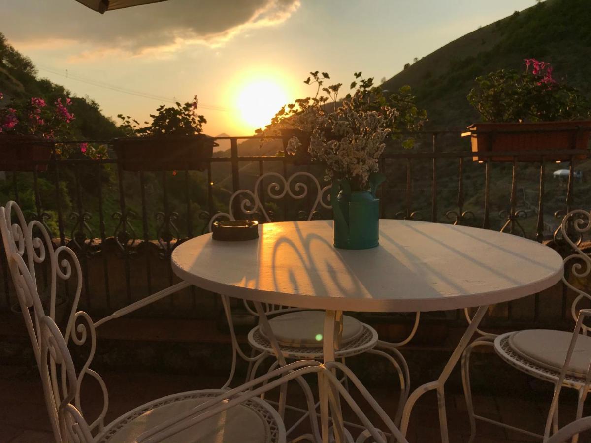 Borgo Manca Suite ซัสโซ ดิ กาสตัลโด ภายนอก รูปภาพ