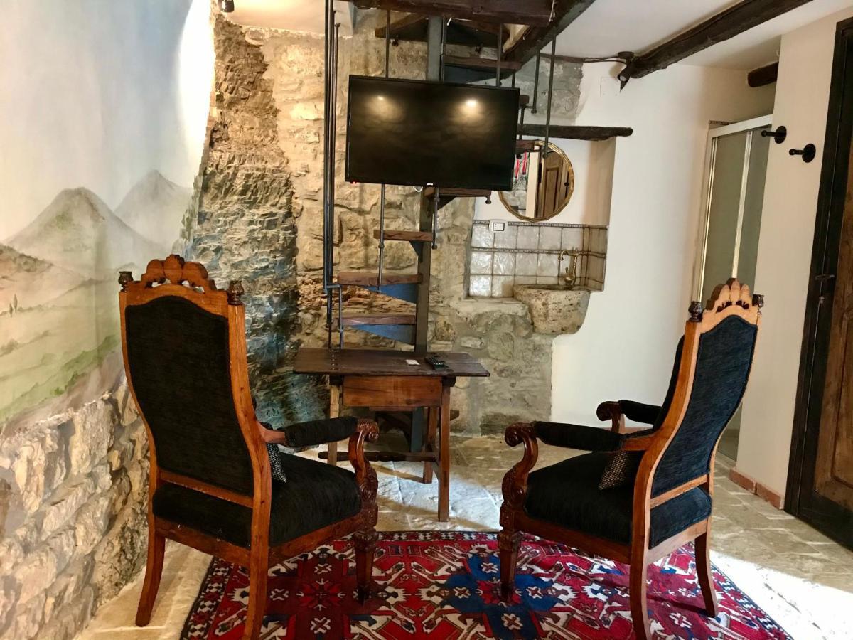 Borgo Manca Suite ซัสโซ ดิ กาสตัลโด ภายนอก รูปภาพ