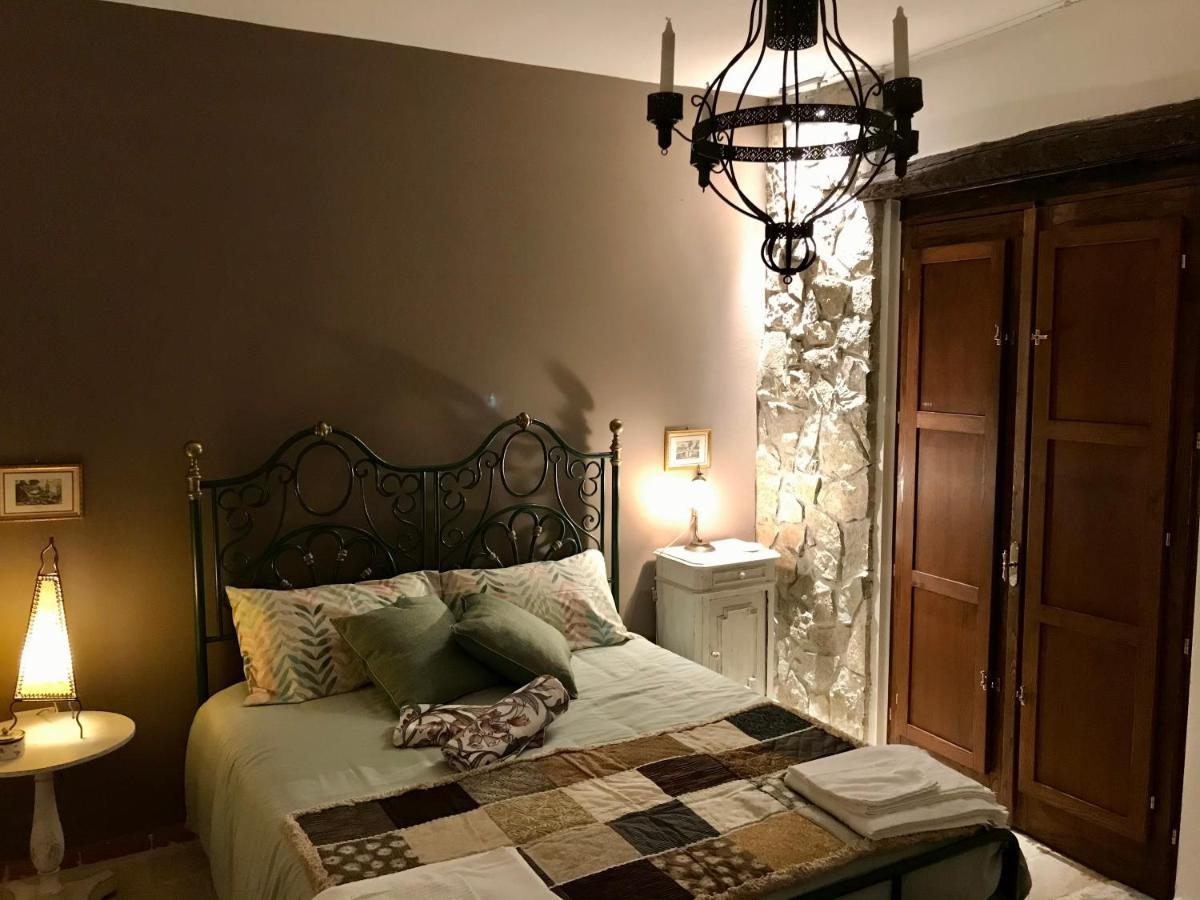 Borgo Manca Suite ซัสโซ ดิ กาสตัลโด ภายนอก รูปภาพ