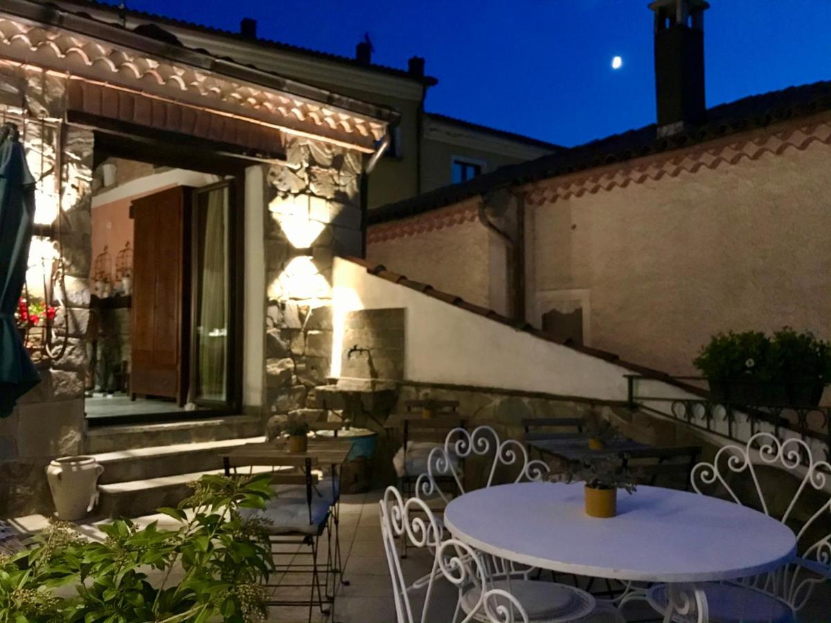 Borgo Manca Suite ซัสโซ ดิ กาสตัลโด ภายนอก รูปภาพ