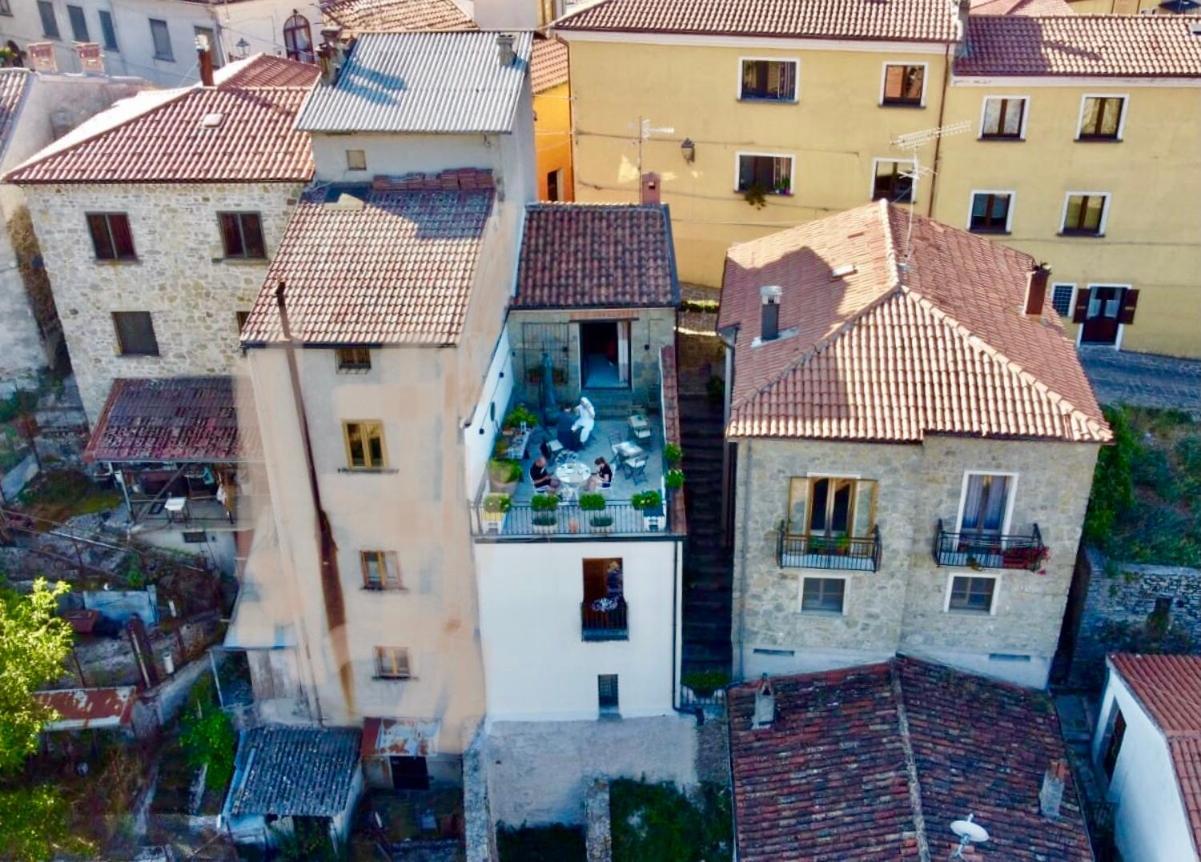 Borgo Manca Suite ซัสโซ ดิ กาสตัลโด ภายนอก รูปภาพ
