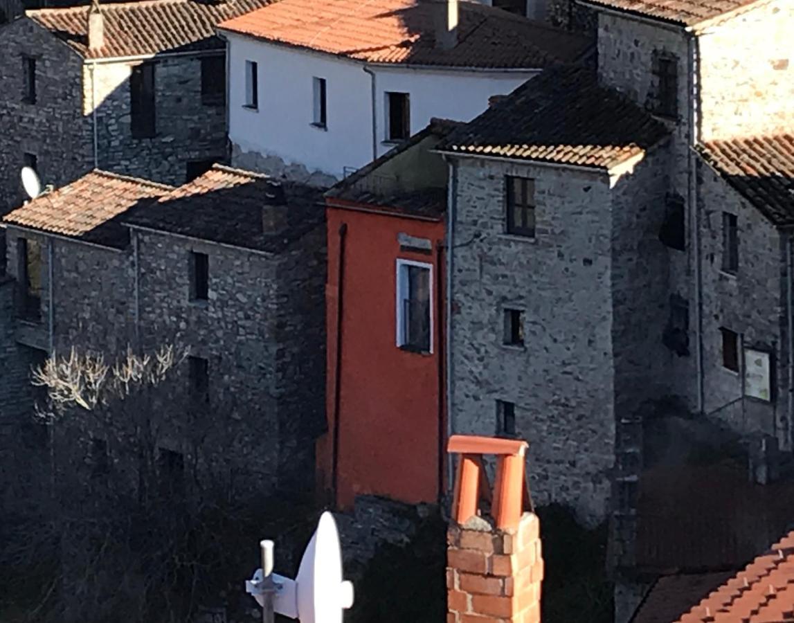 Borgo Manca Suite ซัสโซ ดิ กาสตัลโด ภายนอก รูปภาพ